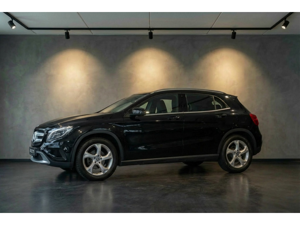 52424102-3.jpg