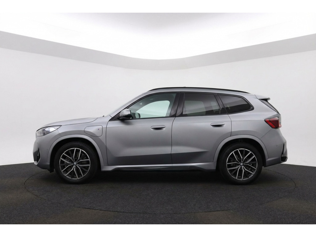 52731162-1.jpg