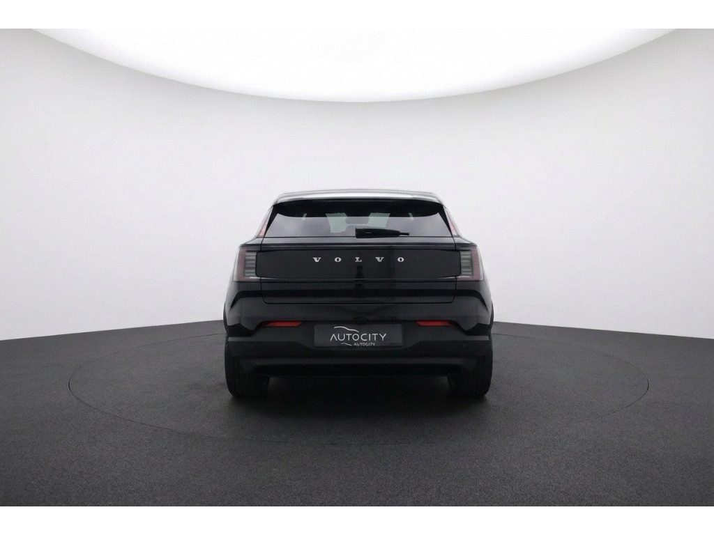 53168583-3.jpg