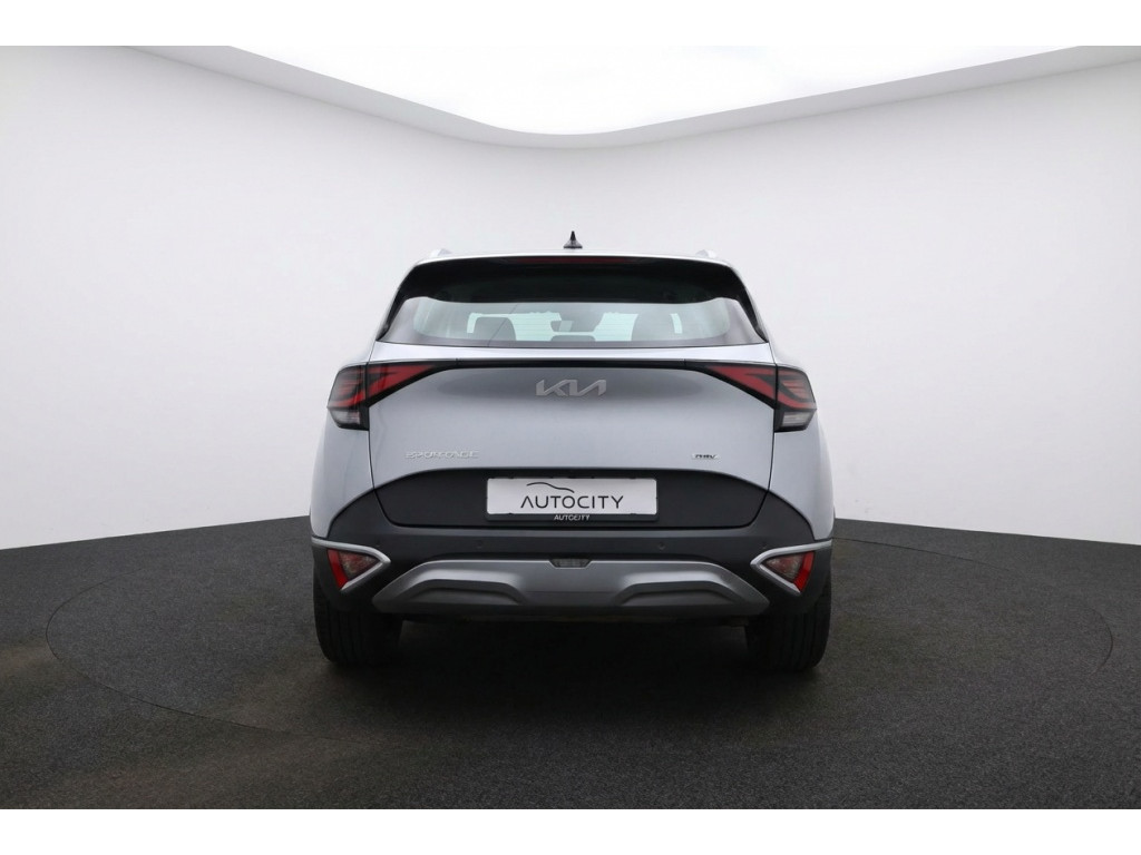 53209109-3.jpg