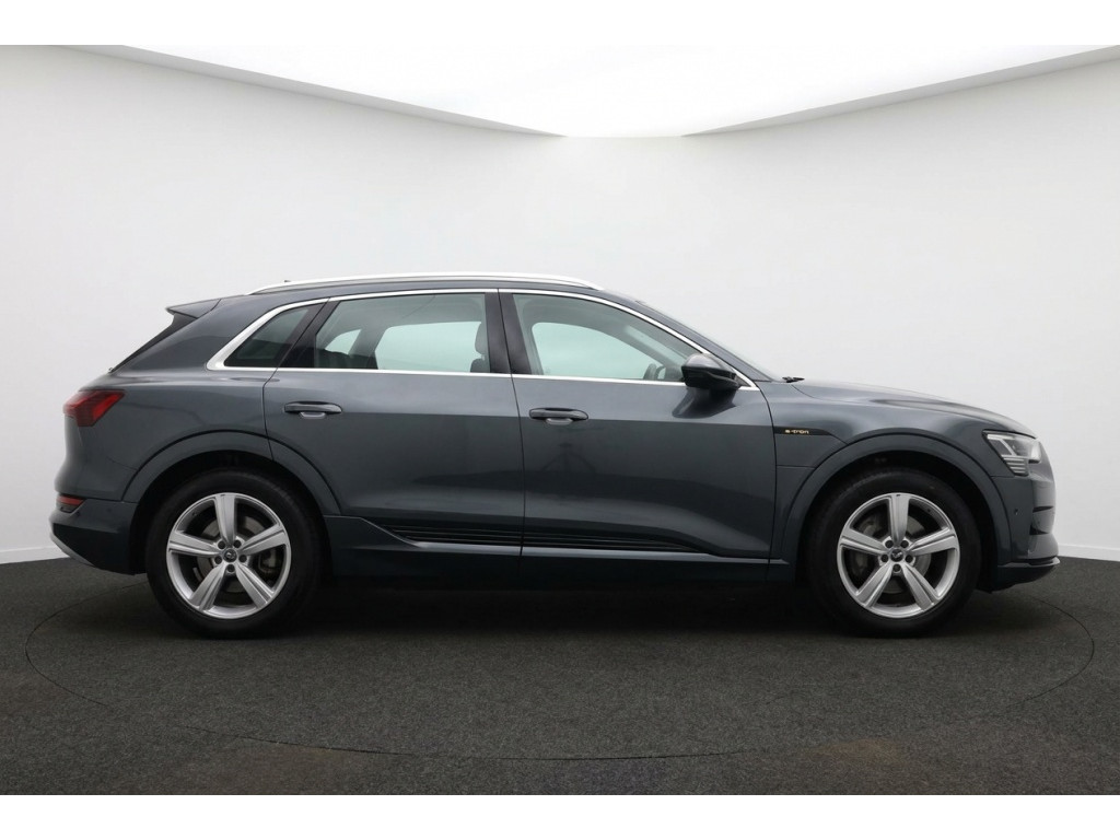 53312636-1.jpg