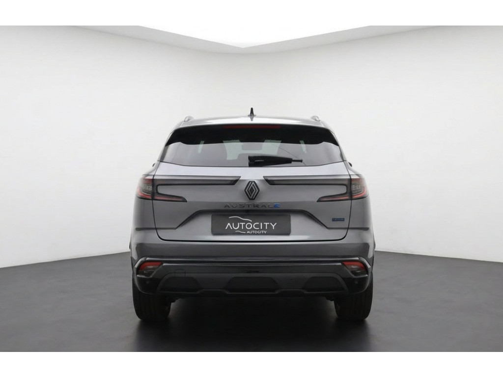 54673832-3.jpg