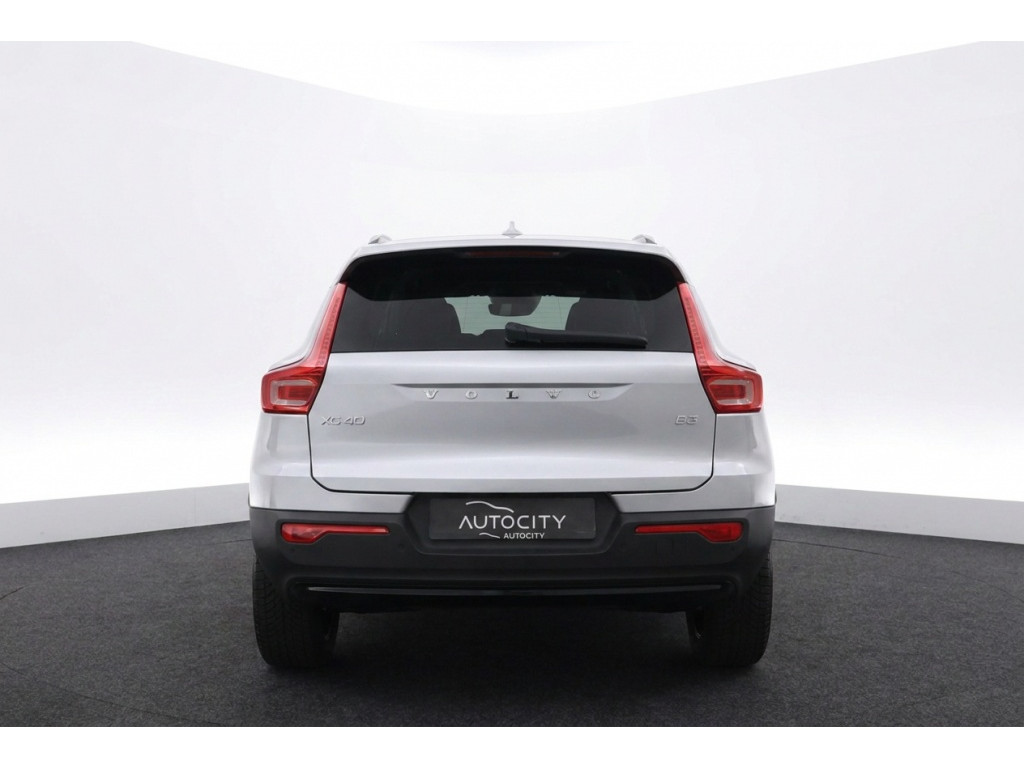 55869784-3.jpg