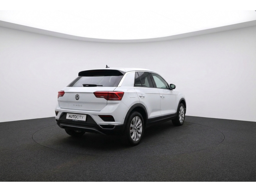 55916571-2.jpg
