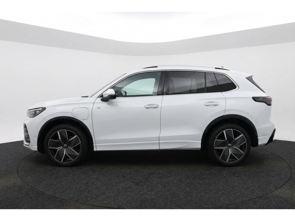 56689382-1.jpg